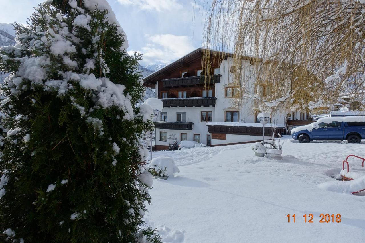 Hotel Marienhof- Erstes Motorradhotel In Fliess! Exteriér fotografie